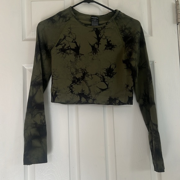 PINK ACTIVE Victoria’s Secret active top long sleeve tie dye green black top - Picture 6 of 10